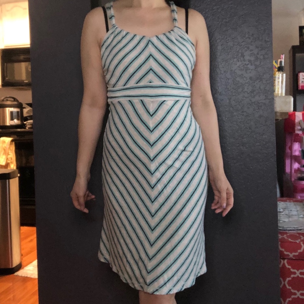 Max Studio halter neck summer dress. Size XS